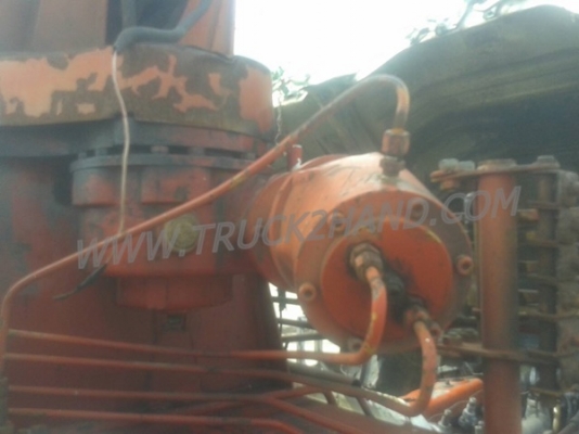 รถบรรทุกติดเครน ISUZU 6 ล้อ FTR12HA   เครน 3 ตัน ปีจดทะเบียน 2538