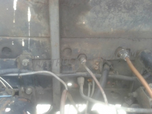 รถบรรทุกติดเครน ISUZU 6 ล้อ FTR12HA   เครน 3 ตัน ปีจดทะเบียน 2538