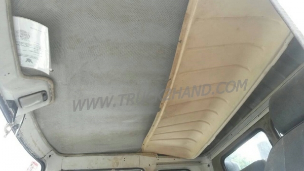 รถบรรทุกติดเครน ISUZU 6 ล้อ FTR12HA   เครน 3 ตัน ปีจดทะเบียน 2538