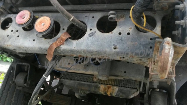 รถบรรทุกติดเครน ISUZU 6 ล้อ FTR12HA   เครน 3 ตัน ปีจดทะเบียน 2538