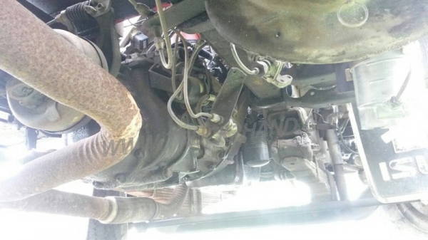 รถบรรทุกติดเครน ISUZU 6 ล้อ FTR12HA   เครน 3 ตัน ปีจดทะเบียน 2538