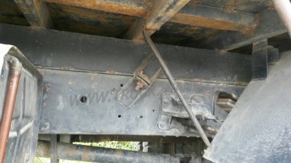 รถบรรทุกติดเครน ISUZU 6 ล้อ FTR12HA   เครน 3 ตัน ปีจดทะเบียน 2538