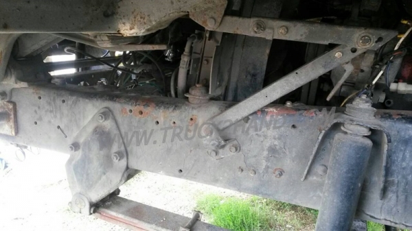 รถบรรทุกติดเครน ISUZU 6 ล้อ FTR12HA   เครน 3 ตัน ปีจดทะเบียน 2538