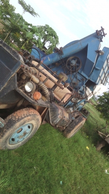 ขายรถนวดข้าวหกฟุตรถหกล้อเครื่องฮิโน่หกสูบ69000บาท