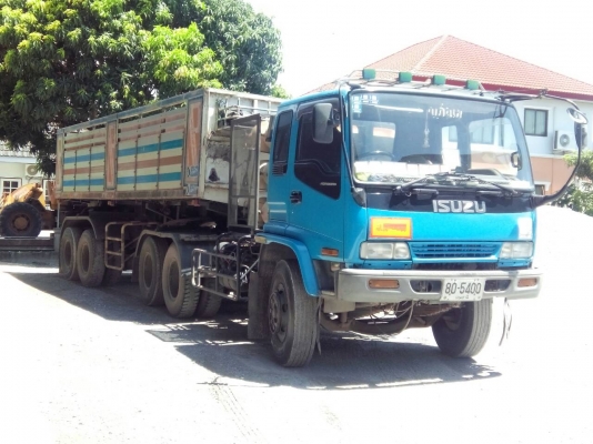 เทรนเลอร์ตามภาพ    240 แรง((เถ้าแก่ใจดีมาก..))) พร้อมใช้งาน     ราคา 900,000  บาท