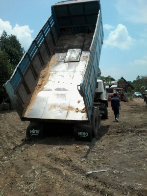 ขายรถสิบล้อFM227ดั้มเครือง220แรงม้ารถสวยเครืองดีครั้ชซีสวย