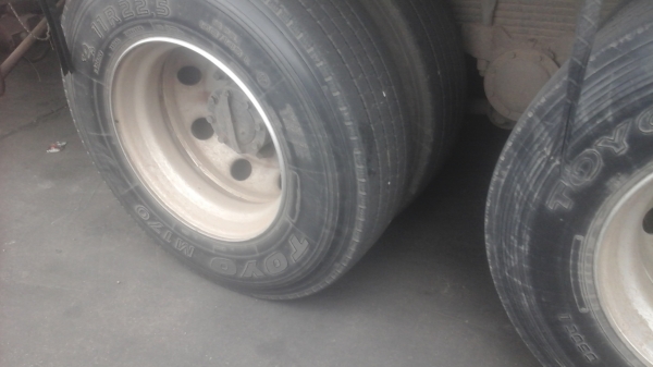 ขายรถสิบล้อMMTFN617เครือง225แรงม้าปี46รถนํ้ามันโหลดล่าง