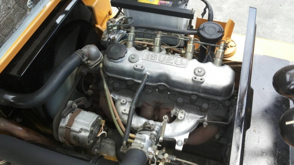 KOMATSU FD15-14 ขนาด1.5ตัน เสาสูง3เมตร เกียร์ธรรมดา เครื่องยนต์ดีเซลC240 ยางตันใหม่4เส้น รถญี่ปุ่นแท้ รับประกันเครื่องเกียร์6เดือน ราคาต่อรองได้ 0816161541วีรพล