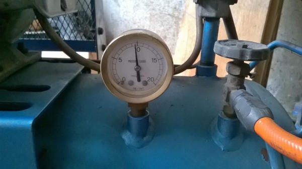 ขายถูกๆปั้มลมญี่ปุ่นสวยๆ iwata 0.75 kw ถัง 60 ลิตร ขายถูกๆปั้มลมญี่ปุ่นสวยๆ iwata 0.75 kw ถัง 60 ลิตร