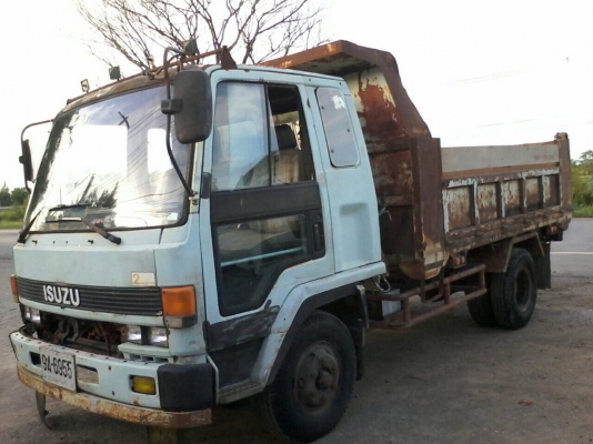 รถ6ล้อ ISUZU Rocky185แรงม้า กระบะดั้มดิน เบรคทิฟฟี่