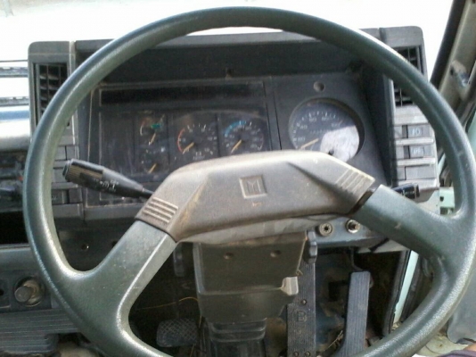 รถ6ล้อ ISUZU Rocky185แรงม้า กระบะดั้มดิน เบรคทิฟฟี่