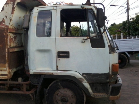 รถ6ล้อ ISUZU Rocky185แรงม้า กระบะดั้มดิน เบรคทิฟฟี่