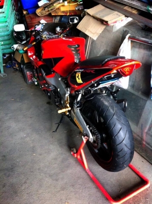 ขายcbr400cc ปี92 ทะเบียนแท้พร้อมโอน ขายcbr400cc ปี92 ทะเบียนแท้พร้อมโอน