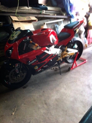 ขายcbr400cc ปี92 ทะเบียนแท้พร้อมโอน ขายcbr400cc ปี92 ทะเบียนแท้พร้อมโอน