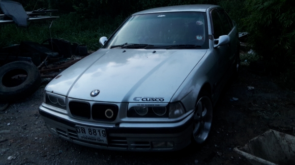 ขายรถเก๋งบีเอ็มนกแก้วซีรี3 ปี94 เครื่องเสียงกระหึ่ม เครื่องเสียงรอบคัน จอดมา3ปี เครื่องติดครับ ขี้เกลียดทำ ขาย 85000 บาทเท่านั้น