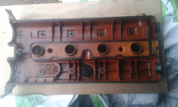 ..ฝาวาลว์ chevrolet ortra  กล่องเครื่องออพตร้า 1.8 ปี  2005