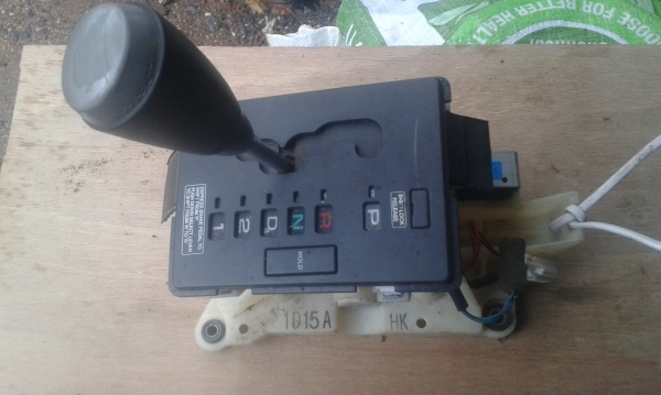 คันเกียร์ออโต้  chevrolet aveo  อาวีโอ 1.4  ปี  2011