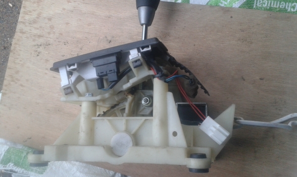 คันเกียร์ออโต้  chevrolet aveo  อาวีโอ 1.4  ปี  2011