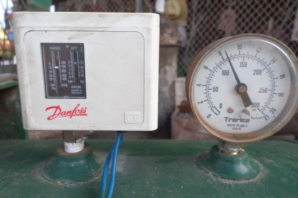 ขายปั๊มลม แชมเปี้ยน จาก USA ขนาด 300 ลิตร มอเตอร์ 5 แรงม้า ไฟ 380 โวลท์ 2 สูบ ขายปั๊มลม แชมเปี้ยน จาก USA ขนาด 300 ลิตร มอเตอร์ 5 แรงม้า ไฟ 380 โวลท์ 2 สูบ