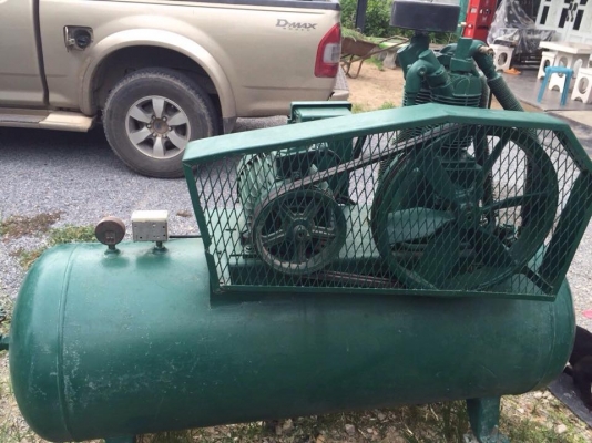 ขายปั๊มลม แชมเปี้ยน จาก USA ขนาด 300 ลิตร มอเตอร์ 5 แรงม้า ไฟ 380 โวลท์ 2 สูบ ขายปั๊มลม แชมเปี้ยน จาก USA ขนาด 300 ลิตร มอเตอร์ 5 แรงม้า ไฟ 380 โวลท์ 2 สูบ