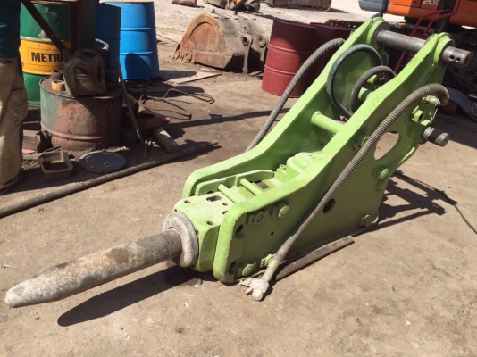 ขายหัวเบรคเกอร์ FURUKAWA ใส่แบคโฮ รุ่น PC-200. CAT 320. ZX-200