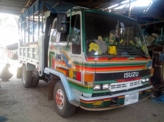 **585,000 บ.ต่อรอง/// 6ล้อดั้มดิน ISUZU ROCKY-175 **ขายROCKY FRR-175 6ล้อดั้มดิน5คิว สวยๆ ISUZU ROCKY FRR-175 FRR12DA 6BG1-175แรงฝาดำ เครื่อง เกียร์ แน่น แห้ง แรงดี ประหยัด ทน ไม่จุกจิก เกียร์ดี ไม่หลุดไม่หอน ช่วงล่างใหญ่ คานหน้าF เฟืองท้าย ใหญ่ของ6ล้อหัว