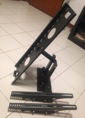 ชุดขาแขวน LCD, LED, PLASMA ขนาด 32-63 นิ้ว LC-8 (แบบติดผนัง ปรับยืด-หดได้)