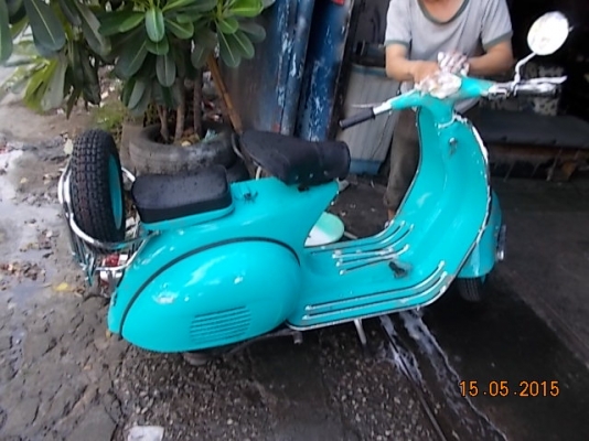 เอเซียเวสป้า---->>จัดส่งรถvespa 64ให้พี่โสภณ ที่สุพรรณ เรียบร้อย 17/05/2558