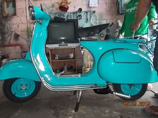 เอเซียเวสป้า---->>จัดส่งรถvespa 64ให้พี่โสภณ ที่สุพรรณ เรียบร้อย 17/05/2558