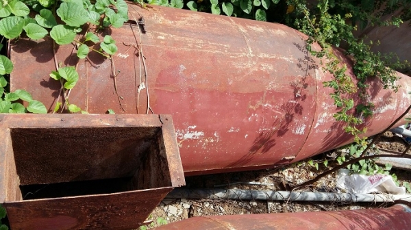 ถังบอลลูนหรือไซโคลน เหล็กหนา ๆ