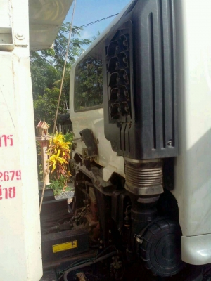 ขายรถบรรทุก 6 ล้อดัมพ์ HINO MEGA 150 แรงม้าปี 2554 ราคา 850000