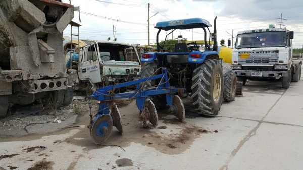 ขายด่วน แทรกเตอร์ยูโร 90แรงม้า