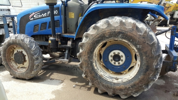 ขายด่วน แทรกเตอร์ยูโร 90แรงม้า