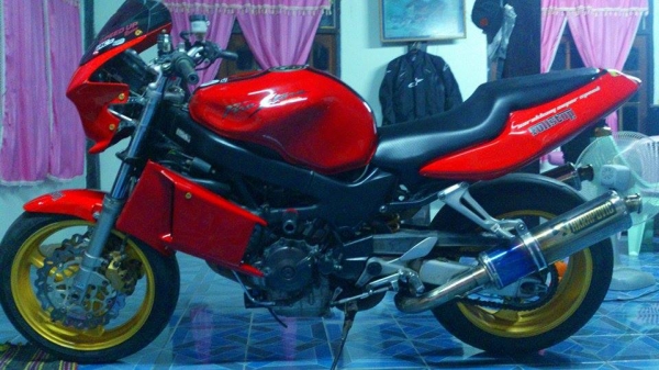 ขาย-แลก-เทริน VTR1000F ปี99