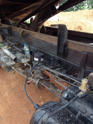 ขาย 10 ล้อ hino 3 m สองเพลา  เครื่อง po 9 c 315 แรงม้า เกรียร์ติดเครื่อง  ไม่มีสโลว์  ยางดี 2 เส้นกระบะเนียม  หัวมีทำสีบ้าง ทะเบียนพร้อมโอน