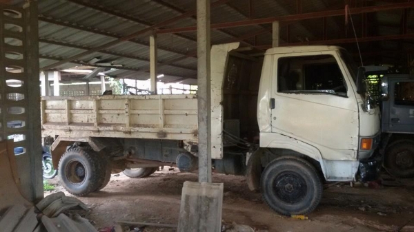 ขายรถดั้ม