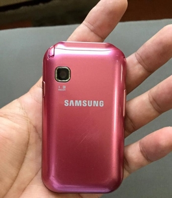 ขออนุญาตขายมือถือ2เครื่องครับ ขออนุญาตขายมือถือ2เครื่องครับ