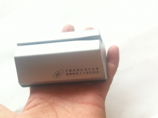 เครื่องตัดขอบซ่องจดหมาย เพื่อการเปิดที่สะดวก ง่าย เร็ว สวย