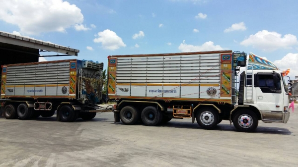 ขายรถพ่วง 24 ล้อ แม่-ลูก กระบะเนียมคอกเกษตรดั้ม HINO PROFIA P11C-320 เกียร์ 7 เกียร์เดินหน้า รถสวยมากๆ ราคา1750000 ต่อรอง สนใจโทรจองด่วน