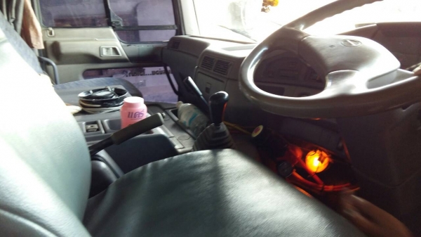 ขายรถพ่วง 24 ล้อ แม่-ลูก กระบะเนียมคอกเกษตรดั้ม HINO PROFIA P11C-320 เกียร์ 7 เกียร์เดินหน้า รถสวยมากๆ ราคา1750000 ต่อรอง สนใจโทรจองด่วน