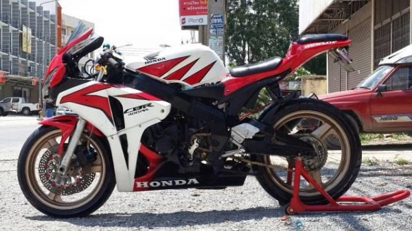 cbr400  แฟริ่ง 1000 ทบ แท้