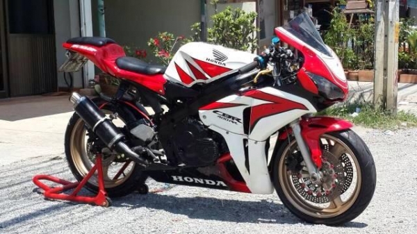 cbr400  แฟริ่ง 1000 ทบ แท้