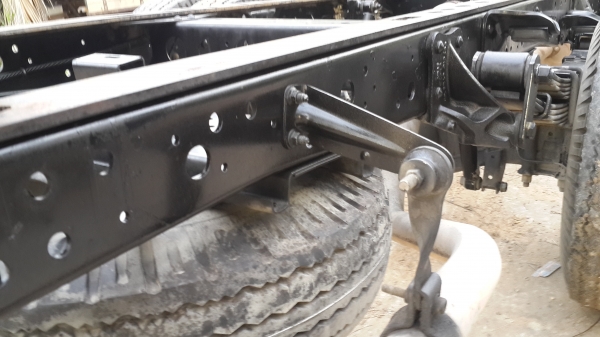 ขายNKR 130แรง  เทอโบ ปี 51 ตู้ 3 บาน