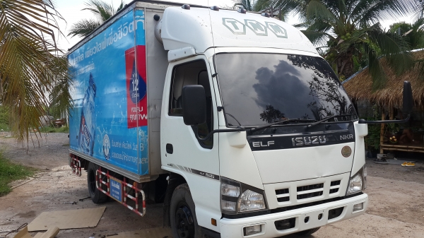 ขายNKR 130แรง  เทอโบ ปี 51 ตู้ 3 บาน