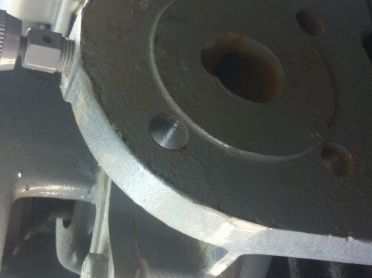 ปั๊มน้า HITASHI ขนาด 2 แรงม้า จากญี่ปุ่นทางเข้า 2 นิ้ว ทางออกประมาณ 1.5 นิ้ว แบบหน้าแปลน