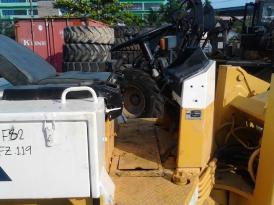 ขายรถตักล้อยาง WA 40   ขนาด 1 คิว