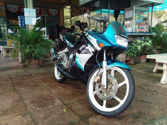 ราคาสุดท้าย ขาย Honda Ls125 ไฟออกครบทุกจุด สตาร์ททีเดียวติด ถังออโตลูปใช้ได้ รถสภาพพร้อมใช้งาน (ไม่ ท.บ. เเต่ออกใบซื้อขายให้จากทางร้าน) ค่าตัว 6000 บาท สนใจทักเเชทหรือโทรสอบถาม 089-8054390 / 083-9008/343 โอ๋ อยู่จังหวัด ลพบุรี