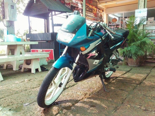 ราคาสุดท้าย ขาย Honda Ls125 ไฟออกครบทุกจุด สตาร์ททีเดียวติด ถังออโตลูปใช้ได้ รถสภาพพร้อมใช้งาน (ไม่ ท.บ. เเต่ออกใบซื้อขายให้จากทางร้าน) ค่าตัว 6000 บาท สนใจทักเเชทหรือโทรสอบถาม 089-8054390 / 083-9008/343 โอ๋ อยู่จังหวัด ลพบุรี