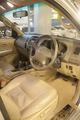 ขายครับHiluxVigo3.0G vnTurbo4x4Autoปี2011Topสุดป้ายฟ้า11ที่นั่งภาษีถูกหายากครับ ขายครับHiluxVigo3.0G vnTurbo4x4Autoปี2011Topสุดป้ายฟ้า11ที่นั่งภาษีถูกหายากครับ