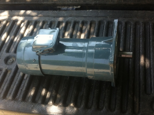 มอเตอร์เกียร์  FUJI ขนาด 400 W. พร้อมเบรคไฟฟ้าป้องกันการหมุนฟรี ยังไม่ได้ใช้งาน